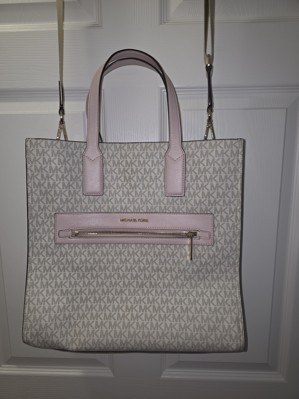 Michael Kors Pink and Vanilla Signature Tote